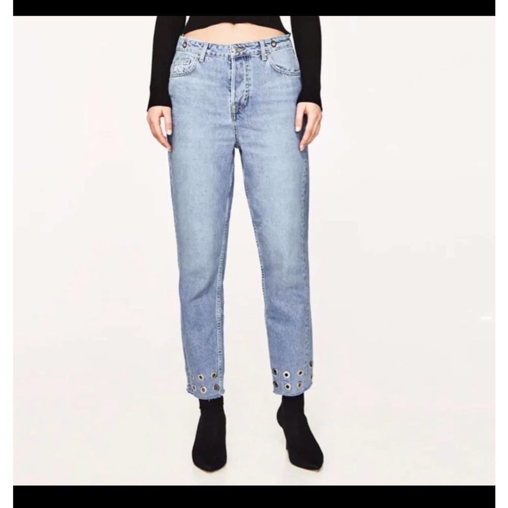 Zara Basic Denim Metal Grommet Rings Fray Raw Hem Cropped Button fly Jeans Sz 4